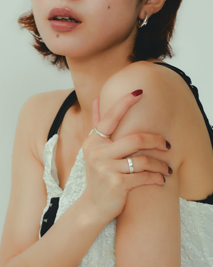 plain silver ring